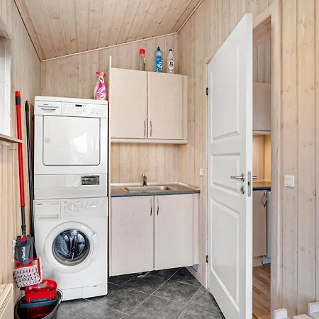 Amazing In With 3 Bedrooms And Internet בית נופש *